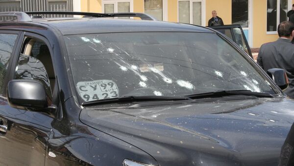 На месте обстрела автомобиля - Sputnik Южная Осетия