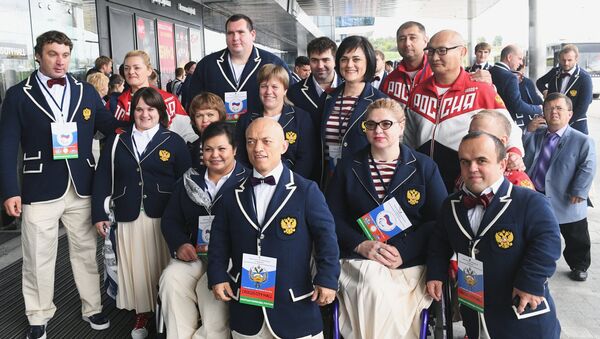 Члены паралимпийской сборной России по пауэрлифтингу - Sputnik Южная Осетия