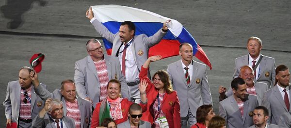 Российский флаг на открытии ХV летних Паралимпийских игр 2016 в Рио-де-Жанейро Российский флаг на открытии ХV летних Паралимпийских игр 2016 в Рио-де-Жанейро - Sputnik Южная Осетия