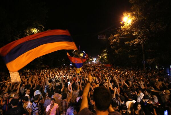 Акция протеста в Ереване - Sputnik Южная Осетия