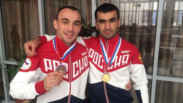 Осетинские паралимпийцы Чермен Кобесов (слева) и Гоча Хугаев - Sputnik Хуссар Ирыстон