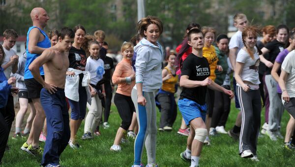 Горожане принимают участие в спортивной тренировке - Sputnik Южная Осетия