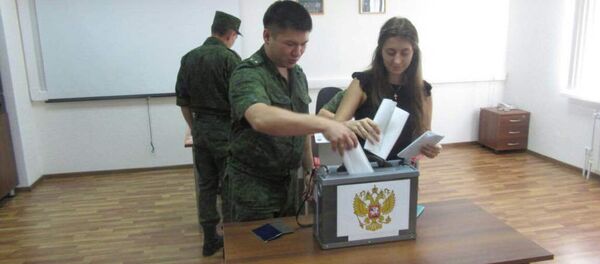 Досрочное голосование в отдаленных подразделениях Погрануправления ФСБ России в РЮО - Sputnik Южная Осетия