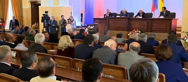 Вступление в должность Главы Северной Осетии Вячеслава Битарова Вступление в должность Главы Северной Осетии Вячеслава Битарова - Sputnik Южная Осетия