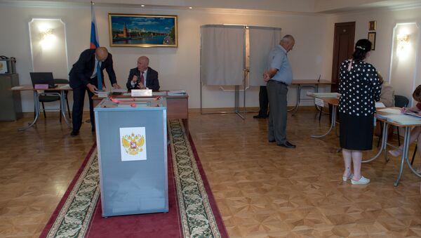 Голосование в Южной Осетии на выборах в Госдуму РФ - Sputnik Южная Осетия