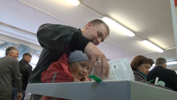 Выборы в Госдуму РФ: как избиратели голосовали в России и за рубежом - Sputnik Южная Осетия