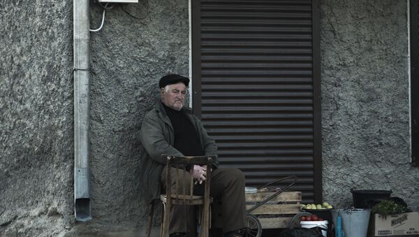 Пенсионер в Цхинвале - Sputnik Южная Осетия