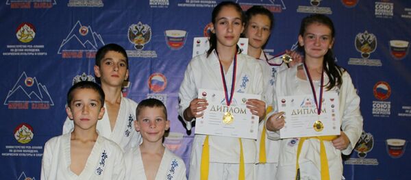 Цхинвайлаг каратисттæ Мирный Кавказ-ы Цхинвайлаг каратисттæ Мирный Кавказ-ы - Sputnik Хуссар Ирыстон