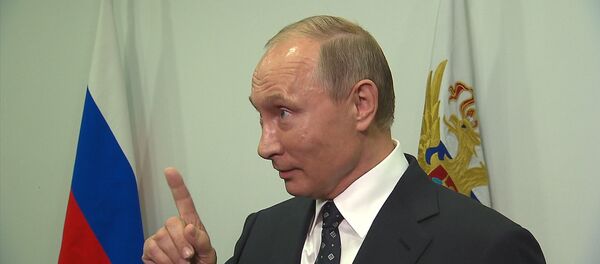 Путин назвал экзотическим предложение США по защите гумконвоя в Сирии - Sputnik Южная Осетия