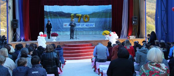 Юбилей Дзауской средней школы Юбилей Дзауской средней школы - Sputnik Южная Осетия