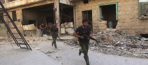 Бойцы сирийской армии в наступлении на позиции боевиков Джебхат-ан-Нусра в Алеппо - Sputnik Южная Осетия