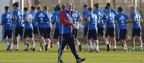 Тренировка сборной России по футболу   Тренировка сборной России по футболу  - Sputnik Южная Осетия