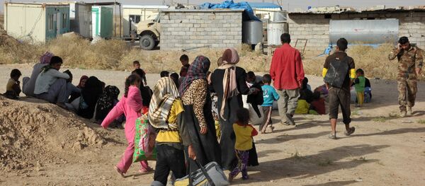 Бегущие с территорий ИГ суннитские беженцы-арабы - Sputnik Южная Осетия