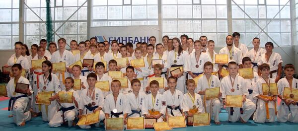 Сабырадон Кавказы Хуссар Иры командæ ссис æртыккаг Сабырадон Кавказы Хуссар Иры командæ ссис æртыккаг - Sputnik Хуссар Ирыстон