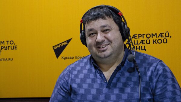 Андрей Тедеев-преподаватель школы breakdance - Sputnik Южная Осетия