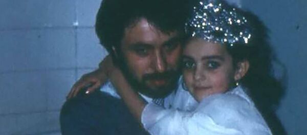 Пациентка Казбека Кудзаева, пострадавшая во время Спитакского землетрясения Пациентка Казбека Кудзаева, пострадавшая во время Спитакского землетрясения - Sputnik Южная Осетия