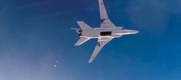 Дальний бомбардировщик ВКС РФ Ту-22М3 Дальний бомбардировщик ВКС РФ Ту-22М3 - Sputnik Южная Осетия