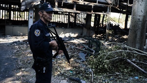 Полиция Турции на месте взрыва - Sputnik Южная Осетия
