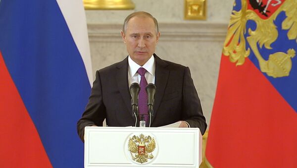 Путин поздравил американский народ и победившего Трампа с завершением выборов - Sputnik Южная Осетия