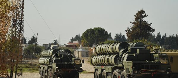 Зенитно-ракетный комплекс С-400 Зенитно-ракетный комплекс С-400 - Sputnik Южная Осетия