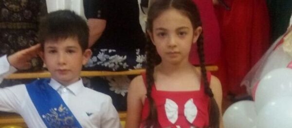 Сабина Битиева и ее брат Давид Сабина Битиева и ее брат Давид - Sputnik Южная Осетия