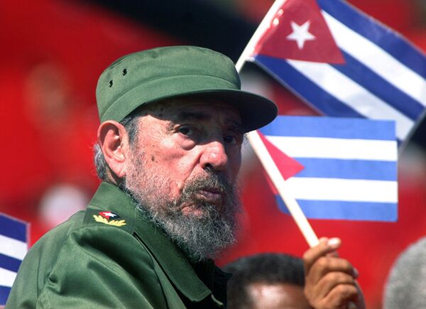 Президент Кубы Фидель Кастро на площади Революции в Гаване. 1 мая 2004 - Sputnik Южная Осетия