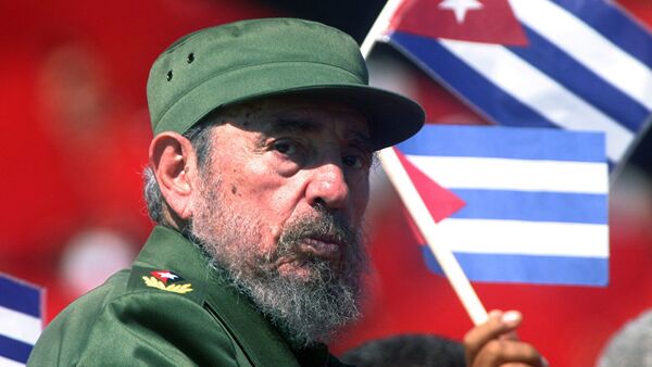 Президент Кубы Фидель Кастро на площади Революции в Гаване. 1 мая 2004 - Sputnik Южная Осетия