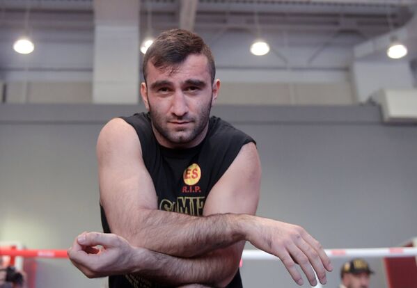 Мурат Гассиев во время открытой тренировки по боксу в Москве. - Sputnik Южная Осетия