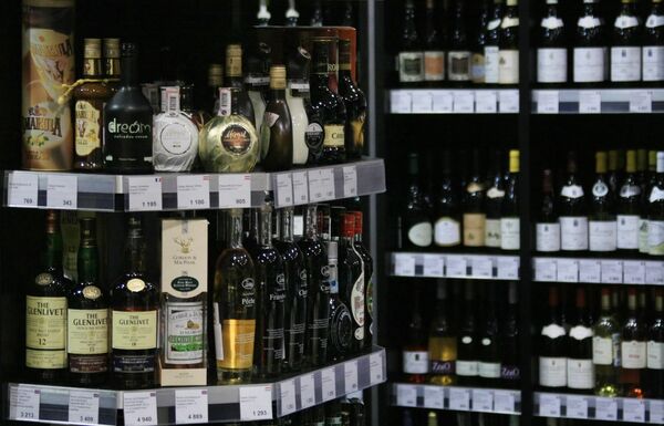 Отдел с алкогольной продукцией Отдел с алкогольной продукцией - Sputnik Южная Осетия