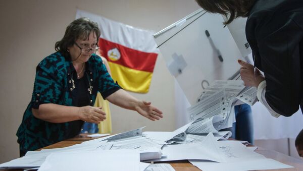 Подсчет голосов на парламентских выборах в Южной Осетии - Sputnik Южная Осетия