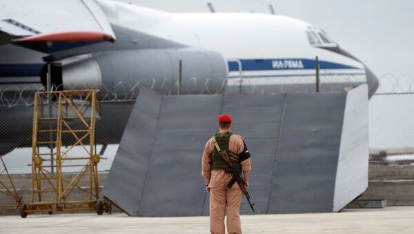 Российские военнослужащие на авиабазе Хмеймим в Сирии  - Sputnik Южная Осетия