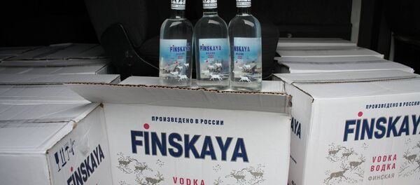 Подпольное производство водки в Заре Подпольное производство водки в Заре - Sputnik Южная Осетия