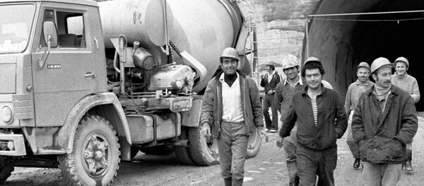 ТОННЕЛЬ РОКСКИЙ ПЕРЕВАЛ ТОННЕЛЬ РОКСКИЙ ПЕРЕВАЛ - Sputnik Южная Осетия