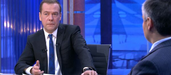 Дмитрий Медведев о Трампе, Тиллерсоне и взаимодействии с США Дмитрий Медведев о Трампе, Тиллерсоне и взаимодействии с США - Sputnik Южная Осетия