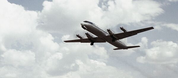 Самолет Ил-18 - Sputnik Южная Осетия
