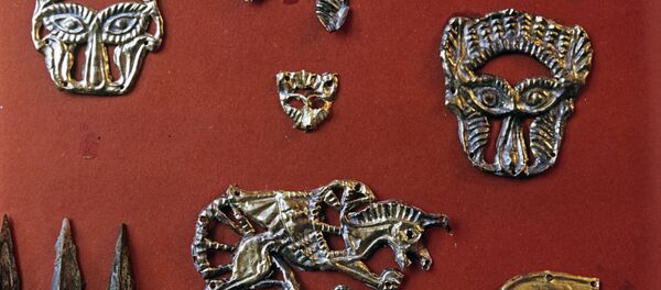 Золотые пластины Золотые пластины - Sputnik Хуссар Ирыстон