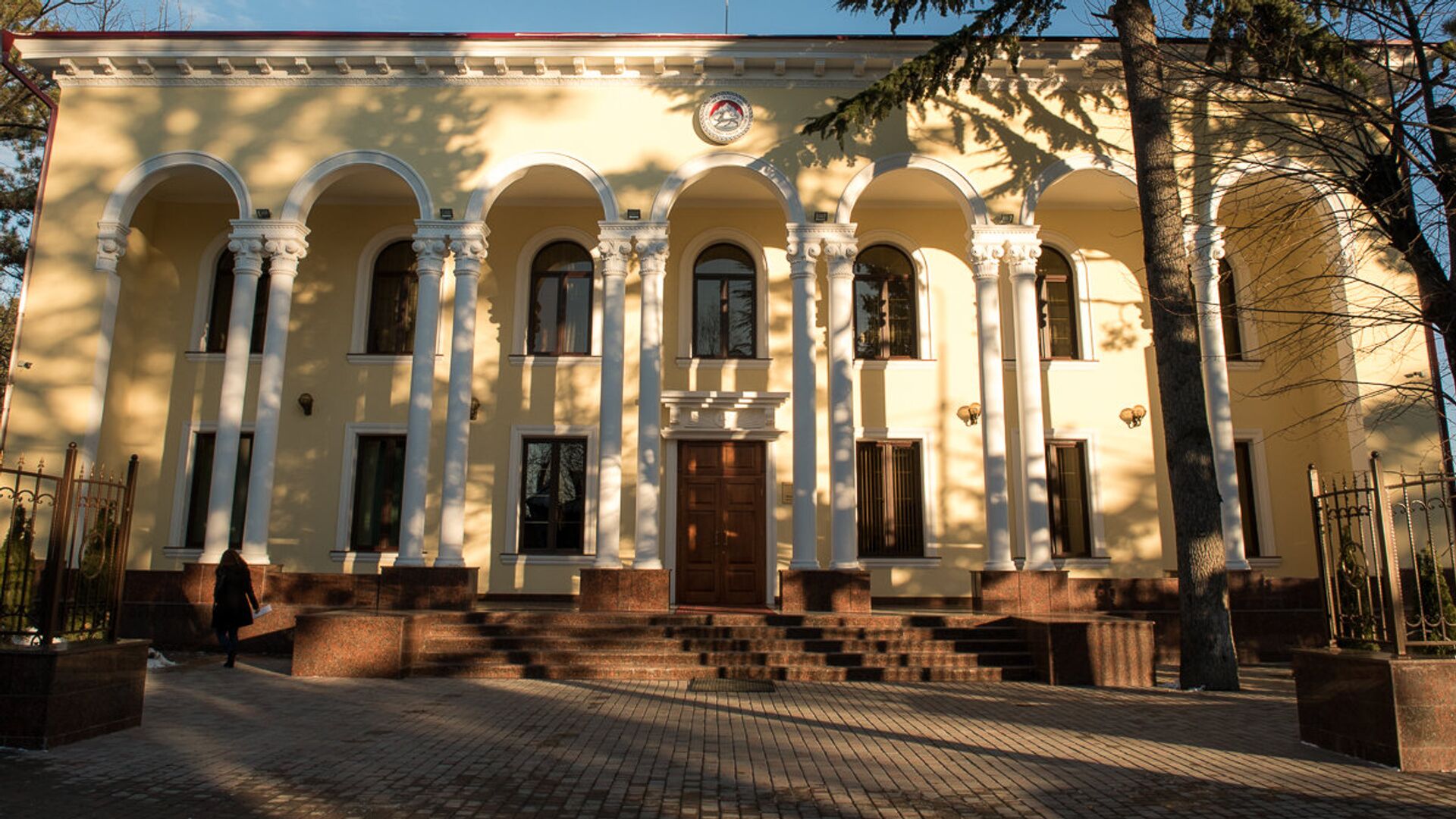 Здание правительства - Sputnik Южная Осетия, 1920, 03.11.2021