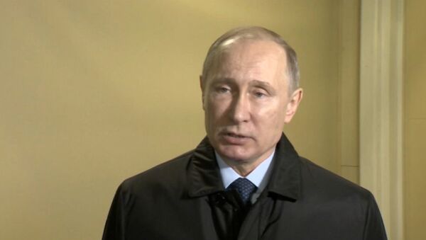 Путин выразил соболезнования в связи с крушением Ту-154 и объявил о трауре - Sputnik Южная Осетия