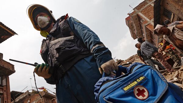 МЧС России участвует в поисково-спасательных работах в Непале - Sputnik Хуссар Ирыстон