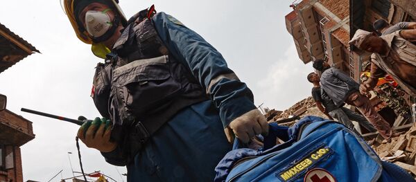 МЧС России участвует в поисково-спасательных работах в Непале МЧС России участвует в поисково-спасательных работах в Непале - Sputnik Хуссар Ирыстон