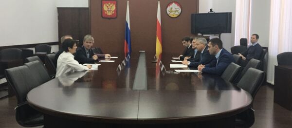 В Северную Осетию прибыли представители учреждения по защите детей Королевства Нидерландов В Северную Осетию прибыли представители учреждения по защите детей Королевства Нидерландов - Sputnik Южная Осетия