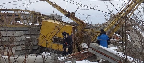 Упавший во Владикавказе подъемный кран Упавший во Владикавказе подъемный кран - Sputnik Южная Осетия