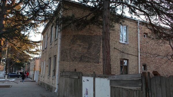 Дом, в котором жил Парпат - Sputnik Хуссар Ирыстон