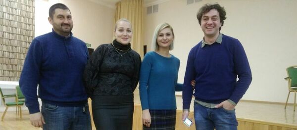 Ирма Мамсыраты на открытии клуба осетинского языка Ирма Мамсыраты на открытии клуба осетинского языка - Sputnik Южная Осетия