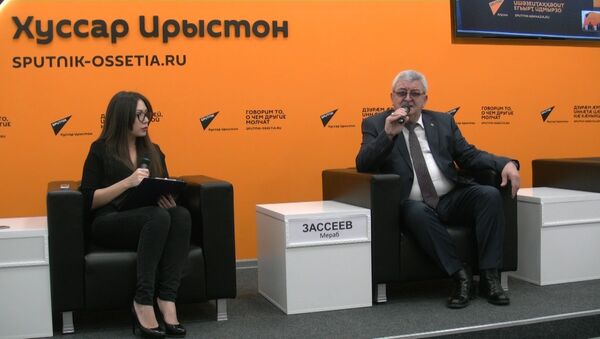 Директор нацмузея Мераб Зассев о специфике работы в Южной Осетии - Sputnik Южная Осетия