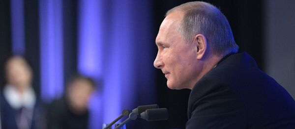 Президент РФ Владимир Путин - Sputnik Южная Осетия