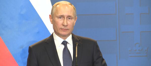 Путин о заинтересованности Киева в конфликте в Донбассе Путин о заинтересованности Киева в конфликте в Донбассе - Sputnik Южная Осетия