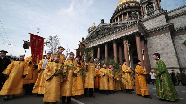 Детская Божественная литургия с крестным ходом в Санкт-Петербурге - Sputnik Южная Осетия