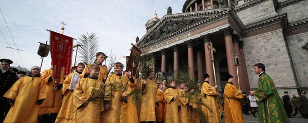 Детская Божественная литургия с крестным ходом в Санкт-Петербурге Детская Божественная литургия с крестным ходом в Санкт-Петербурге - Sputnik Южная Осетия