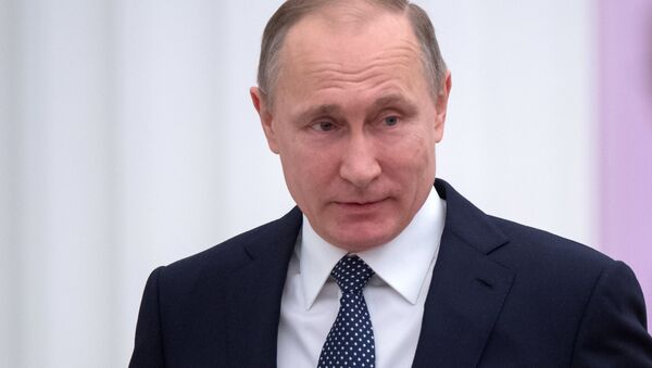 Президент РФ В. Путин вручил в Кремле премии в области науки и инноваций для молодых учёных - Sputnik Южная Осетия